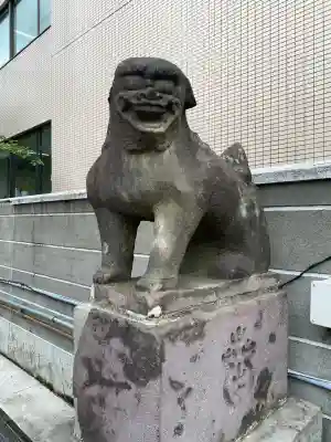 花園神社の狛犬