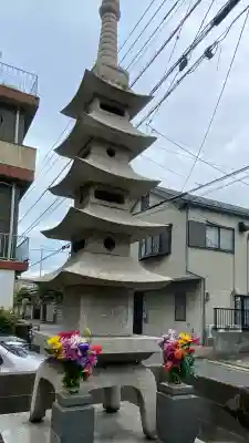 天徳寺の{uncategorized: "未分類", other: "その他", undefined: "問題あり", building: "その他建物", grave: "お墓", sacred_gate: "鳥居", guardian: "狛犬", statue: "像", buddha: "仏像", history: "歴史", nature: "自然", garden: "庭園", animal: "動物", pagoda: "塔", temizu: "手水舎", mountain_gate: "山門・神門", sanctuary: "本殿・本堂", subordinate: "末社・摂社", art: "芸術", scenery: "景色", jizo: "地蔵", ema: "絵馬", goshuin: "御朱印", omikuji: "おみくじ", items: "授与品その他", amulet: "お守り", goshuincho: "御朱印帳", eats: "食事", festival: "お祭り", votive_dance: "神楽", shichigosan: "七五三参", wedding: "結婚式", experience: "体験その他", initially: "初詣", around: "周辺", anti_infection: "感染症対策"}