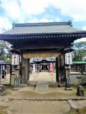 蛎久天満宮の山門・神門