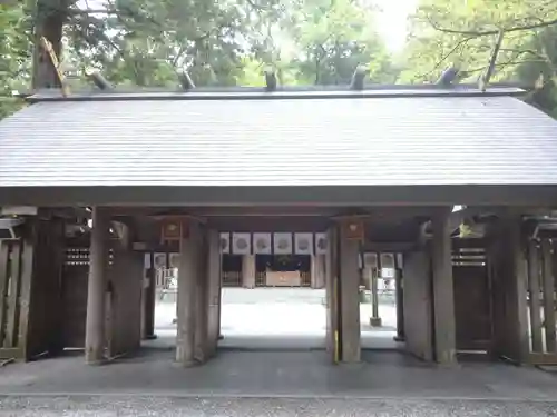 天岩戸神社の山門・神門