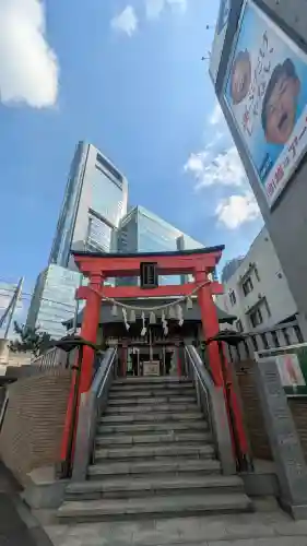 日比谷神社の{uncategorized: "未分類", other: "その他", undefined: "問題あり", building: "その他建物", grave: "お墓", sacred_gate: "鳥居", guardian: "狛犬", statue: "像", buddha: "仏像", history: "歴史", nature: "自然", garden: "庭園", animal: "動物", pagoda: "塔", temizu: "手水舎", mountain_gate: "山門・神門", sanctuary: "本殿・本堂", subordinate: "末社・摂社", art: "芸術", scenery: "景色", jizo: "地蔵", ema: "絵馬", goshuin: "御朱印", omikuji: "おみくじ", items: "授与品その他", amulet: "お守り", goshuincho: "御朱印帳", eats: "食事", festival: "お祭り", votive_dance: "神楽", shichigosan: "七五三参", wedding: "結婚式", experience: "体験その他", initially: "初詣", around: "周辺", anti_infection: "感染症対策"}