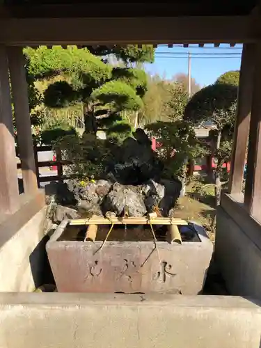 埴生神社の手水舎