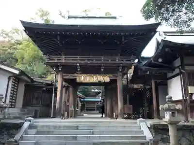 志賀海神社の山門・神門
