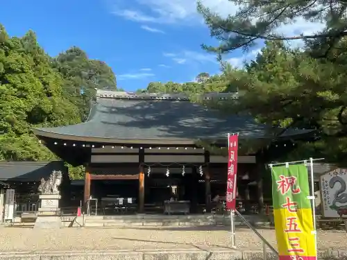 奈良縣護國神社の{uncategorized: "未分類", other: "その他", undefined: "問題あり", building: "その他建物", grave: "お墓", sacred_gate: "鳥居", guardian: "狛犬", statue: "像", buddha: "仏像", history: "歴史", nature: "自然", garden: "庭園", animal: "動物", pagoda: "塔", temizu: "手水舎", mountain_gate: "山門・神門", sanctuary: "本殿・本堂", subordinate: "末社・摂社", art: "芸術", scenery: "景色", jizo: "地蔵", ema: "絵馬", goshuin: "御朱印", omikuji: "おみくじ", items: "授与品その他", amulet: "お守り", goshuincho: "御朱印帳", eats: "食事", festival: "お祭り", votive_dance: "神楽", shichigosan: "七五三参", wedding: "結婚式", experience: "体験その他", initially: "初詣", around: "周辺", anti_infection: "感染症対策"}