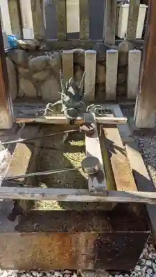 金山神社の手水舎