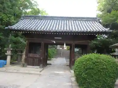 玉井宮東照宮の山門・神門