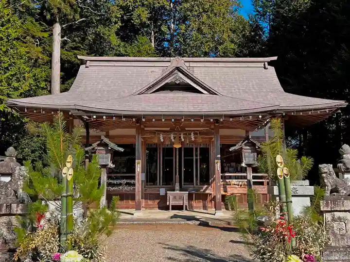 比々岐神社の本殿・本堂
