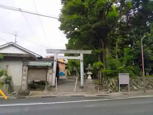 世木神社の鳥居