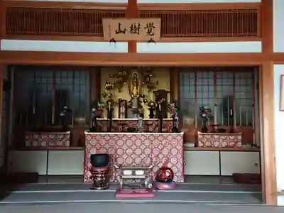 西林寺の本殿・本堂