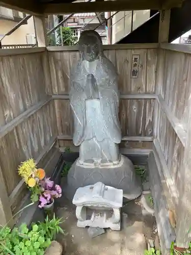 収玄寺の像