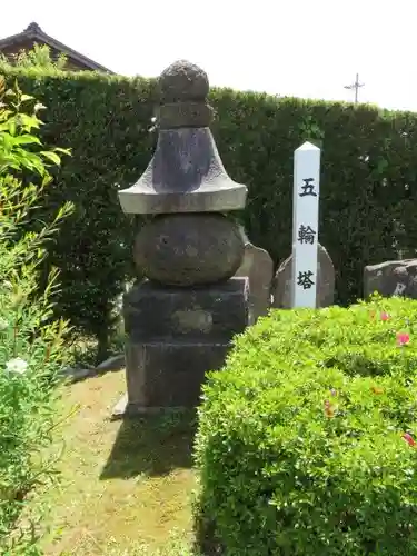 蓮華寺の塔