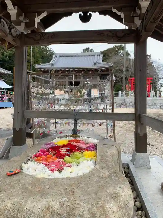 金井神社の手水舎