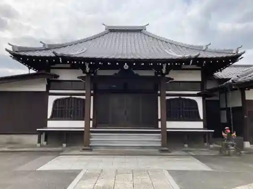 養昌寺の本殿・本堂