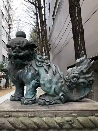 花園神社の狛犬