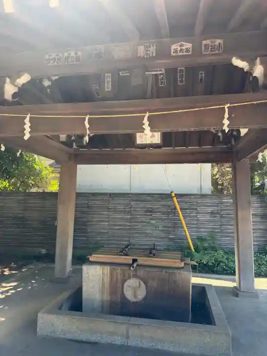 諏訪神社の{uncategorized: "未分類", other: "その他", undefined: "問題あり", building: "その他建物", grave: "お墓", sacred_gate: "鳥居", guardian: "狛犬", statue: "像", buddha: "仏像", history: "歴史", nature: "自然", garden: "庭園", animal: "動物", pagoda: "塔", temizu: "手水舎", mountain_gate: "山門・神門", sanctuary: "本殿・本堂", subordinate: "末社・摂社", art: "芸術", scenery: "景色", jizo: "地蔵", ema: "絵馬", goshuin: "御朱印", omikuji: "おみくじ", items: "授与品その他", amulet: "お守り", goshuincho: "御朱印帳", eats: "食事", festival: "お祭り", votive_dance: "神楽", shichigosan: "七五三参", wedding: "結婚式", experience: "体験その他", initially: "初詣", around: "周辺", anti_infection: "感染症対策"}