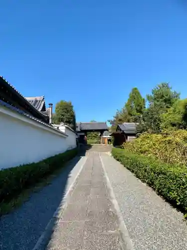 東林院の山門・神門