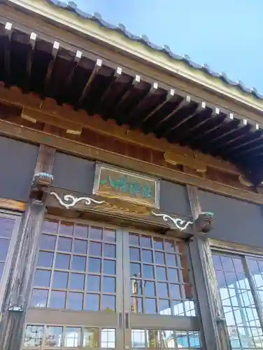 八幡神社の{uncategorized: "未分類", other: "その他", undefined: "問題あり", building: "その他建物", grave: "お墓", sacred_gate: "鳥居", guardian: "狛犬", statue: "像", buddha: "仏像", history: "歴史", nature: "自然", garden: "庭園", animal: "動物", pagoda: "塔", temizu: "手水舎", mountain_gate: "山門・神門", sanctuary: "本殿・本堂", subordinate: "末社・摂社", art: "芸術", scenery: "景色", jizo: "地蔵", ema: "絵馬", goshuin: "御朱印", omikuji: "おみくじ", items: "授与品その他", amulet: "お守り", goshuincho: "御朱印帳", eats: "食事", festival: "お祭り", votive_dance: "神楽", shichigosan: "七五三参", wedding: "結婚式", experience: "体験その他", initially: "初詣", around: "周辺", anti_infection: "感染症対策"}