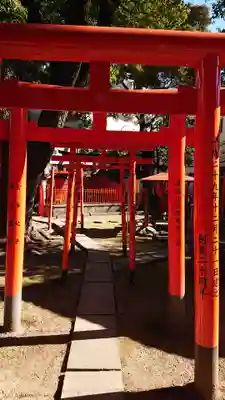 三囲神社の鳥居