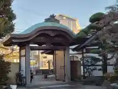 光明寺の山門