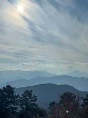 高尾山薬王院の{uncategorized: "未分類", other: "その他", undefined: "問題あり", building: "その他建物", grave: "お墓", sacred_gate: "鳥居", guardian: "狛犬", statue: "像", buddha: "仏像", history: "歴史", nature: "自然", garden: "庭園", animal: "動物", pagoda: "塔", temizu: "手水舎", mountain_gate: "山門・神門", sanctuary: "本殿・本堂", subordinate: "末社・摂社", art: "芸術", scenery: "景色", jizo: "地蔵", ema: "絵馬", goshuin: "御朱印", omikuji: "おみくじ", items: "授与品その他", amulet: "お守り", goshuincho: "御朱印帳", eats: "食事", festival: "お祭り", votive_dance: "神楽", shichigosan: "七五三参", wedding: "結婚式", experience: "体験その他", initially: "初詣", around: "周辺", anti_infection: "感染症対策"}