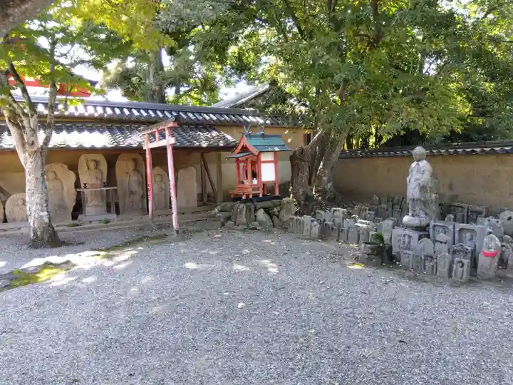 新薬師寺の末社・摂社