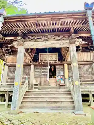 崇真寺(開運犬り切不動尊)の{uncategorized: "未分類", other: "その他", undefined: "問題あり", building: "その他建物", grave: "お墓", sacred_gate: "鳥居", guardian: "狛犬", statue: "像", buddha: "仏像", history: "歴史", nature: "自然", garden: "庭園", animal: "動物", pagoda: "塔", temizu: "手水舎", mountain_gate: "山門・神門", sanctuary: "本殿・本堂", subordinate: "末社・摂社", art: "芸術", scenery: "景色", jizo: "地蔵", ema: "絵馬", goshuin: "御朱印", omikuji: "おみくじ", items: "授与品その他", amulet: "お守り", goshuincho: "御朱印帳", eats: "食事", festival: "お祭り", votive_dance: "神楽", shichigosan: "七五三参", wedding: "結婚式", experience: "体験その他", initially: "初詣", around: "周辺", anti_infection: "感染症対策"}