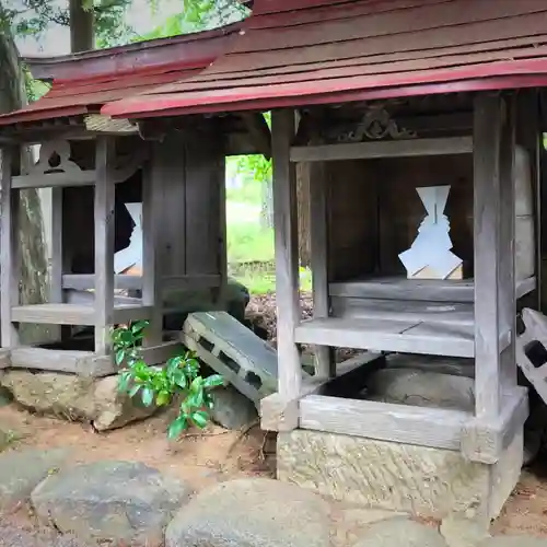 高司神社〜むすびの神の鎮まる社〜の末社