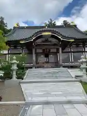 龍宝寺の本殿