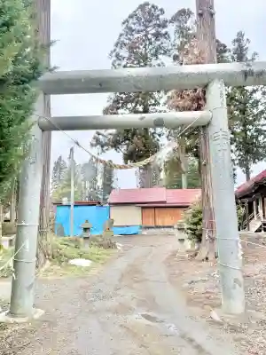 五郎沼薬師神社の{uncategorized: "未分類", other: "その他", undefined: "問題あり", building: "その他建物", grave: "お墓", sacred_gate: "鳥居", guardian: "狛犬", statue: "像", buddha: "仏像", history: "歴史", nature: "自然", garden: "庭園", animal: "動物", pagoda: "塔", temizu: "手水舎", mountain_gate: "山門・神門", sanctuary: "本殿・本堂", subordinate: "末社・摂社", art: "芸術", scenery: "景色", jizo: "地蔵", ema: "絵馬", goshuin: "御朱印", omikuji: "おみくじ", items: "授与品その他", amulet: "お守り", goshuincho: "御朱印帳", eats: "食事", festival: "お祭り", votive_dance: "神楽", shichigosan: "七五三参", wedding: "結婚式", experience: "体験その他", initially: "初詣", around: "周辺", anti_infection: "感染症対策"}