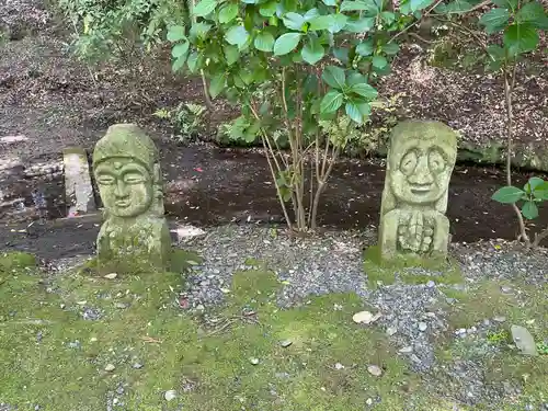 酬恩庵一休寺の像