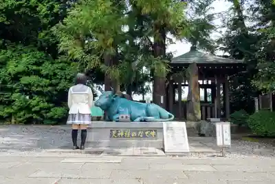 朝日森天満宮の像