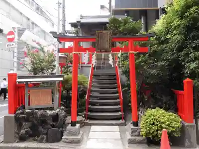 講武稲荷神社の鳥居