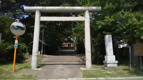 余市神社の鳥居