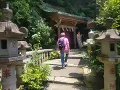 銭洗弁財天宇賀福神社(神奈川県)