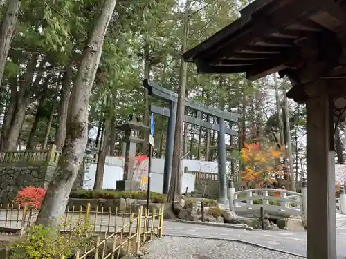 諏訪大社下社秋宮(長野県)