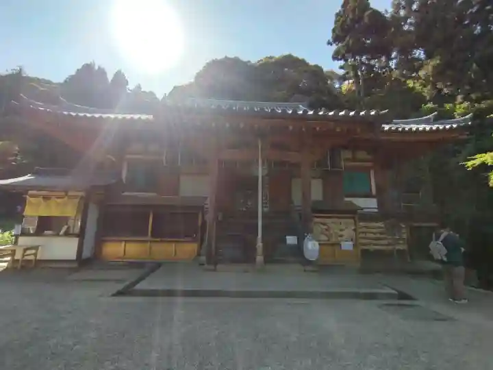 松尾寺の{uncategorized: "未分類", other: "その他", undefined: "問題あり", building: "その他建物", grave: "お墓", sacred_gate: "鳥居", guardian: "狛犬", statue: "像", buddha: "仏像", history: "歴史", nature: "自然", garden: "庭園", animal: "動物", pagoda: "塔", temizu: "手水舎", mountain_gate: "山門・神門", sanctuary: "本殿・本堂", subordinate: "末社・摂社", art: "芸術", scenery: "景色", jizo: "地蔵", ema: "絵馬", goshuin: "御朱印", omikuji: "おみくじ", items: "授与品その他", amulet: "お守り", goshuincho: "御朱印帳", eats: "食事", festival: "お祭り", votive_dance: "神楽", shichigosan: "七五三参", wedding: "結婚式", experience: "体験その他", initially: "初詣", around: "周辺", anti_infection: "感染症対策"}