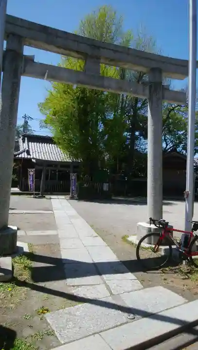 柳原稲荷神社の鳥居