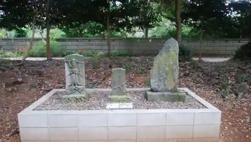 三熊神社の建物その他