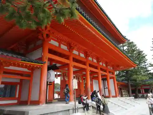 平安神宮の山門