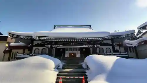 妙法寺の本殿