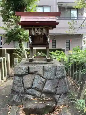 闇之森八幡社の末社・摂社