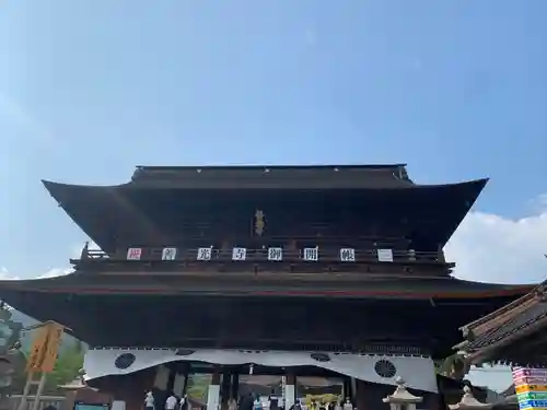 善光寺の山門