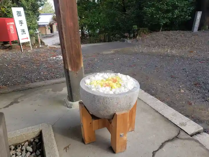 美濃國一宮 南宮大社の手水舎