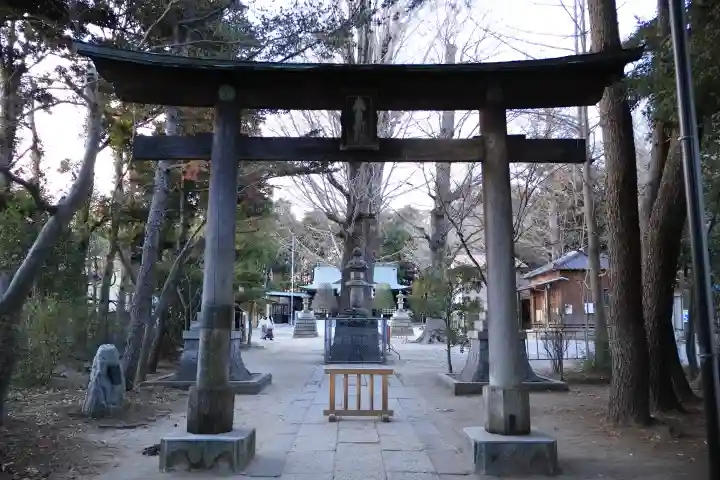 春日部八幡神社の{uncategorized: "未分類", other: "その他", undefined: "問題あり", building: "その他建物", grave: "お墓", sacred_gate: "鳥居", guardian: "狛犬", statue: "像", buddha: "仏像", history: "歴史", nature: "自然", garden: "庭園", animal: "動物", pagoda: "塔", temizu: "手水舎", mountain_gate: "山門・神門", sanctuary: "本殿・本堂", subordinate: "末社・摂社", art: "芸術", scenery: "景色", jizo: "地蔵", ema: "絵馬", goshuin: "御朱印", omikuji: "おみくじ", items: "授与品その他", amulet: "お守り", goshuincho: "御朱印帳", eats: "食事", festival: "お祭り", votive_dance: "神楽", shichigosan: "七五三参", wedding: "結婚式", experience: "体験その他", initially: "初詣", around: "周辺", anti_infection: "感染症対策"}