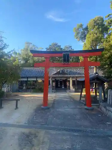 市場稲荷神社の鳥居