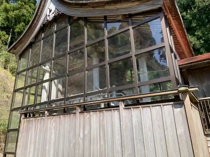 八幡神社の本殿・本堂