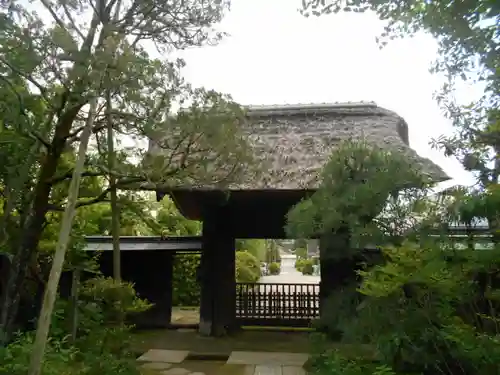 常楽寺の山門