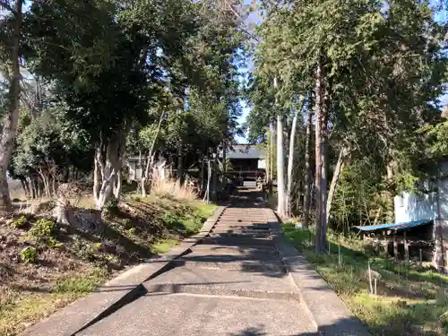 刈田嶺神社の建物その他