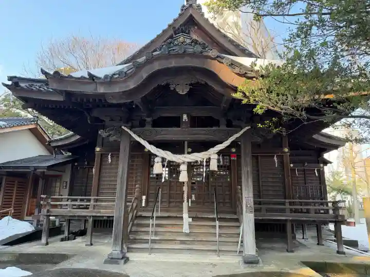 平岡野神社の{uncategorized: "未分類", other: "その他", undefined: "問題あり", building: "その他建物", grave: "お墓", sacred_gate: "鳥居", guardian: "狛犬", statue: "像", buddha: "仏像", history: "歴史", nature: "自然", garden: "庭園", animal: "動物", pagoda: "塔", temizu: "手水舎", mountain_gate: "山門・神門", sanctuary: "本殿・本堂", subordinate: "末社・摂社", art: "芸術", scenery: "景色", jizo: "地蔵", ema: "絵馬", goshuin: "御朱印", omikuji: "おみくじ", items: "授与品その他", amulet: "お守り", goshuincho: "御朱印帳", eats: "食事", festival: "お祭り", votive_dance: "神楽", shichigosan: "七五三参", wedding: "結婚式", experience: "体験その他", initially: "初詣", around: "周辺", anti_infection: "感染症対策"}