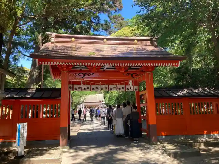 息栖神社の{uncategorized: "未分類", other: "その他", undefined: "問題あり", building: "その他建物", grave: "お墓", sacred_gate: "鳥居", guardian: "狛犬", statue: "像", buddha: "仏像", history: "歴史", nature: "自然", garden: "庭園", animal: "動物", pagoda: "塔", temizu: "手水舎", mountain_gate: "山門・神門", sanctuary: "本殿・本堂", subordinate: "末社・摂社", art: "芸術", scenery: "景色", jizo: "地蔵", ema: "絵馬", goshuin: "御朱印", omikuji: "おみくじ", items: "授与品その他", amulet: "お守り", goshuincho: "御朱印帳", eats: "食事", festival: "お祭り", votive_dance: "神楽", shichigosan: "七五三参", wedding: "結婚式", experience: "体験その他", initially: "初詣", around: "周辺", anti_infection: "感染症対策"}